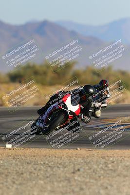 media/Dec-09-2023-SoCal Trackdays (Sat) [[76a8ac2686]]/Turn 15 Set 1 (230pm)/